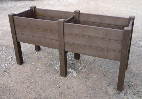 jardiniere therapeutique sur pieds en plastique recycle - JARDINIÈRE THÉRAPEUTIQUE ESPACE URBAIN