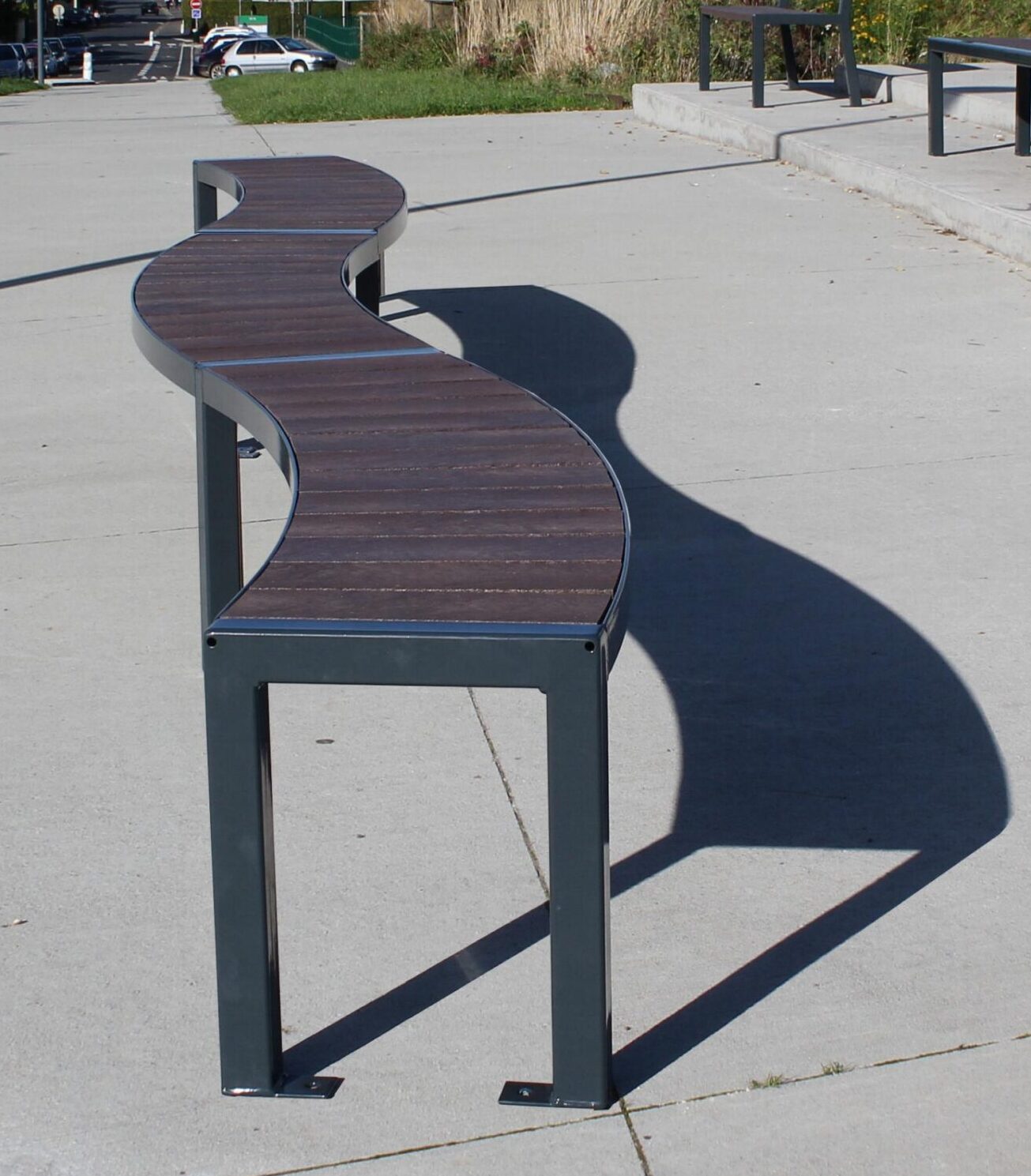 Les 5 bonnes raisons de mettre du mobilier urbain en plastique recyclé