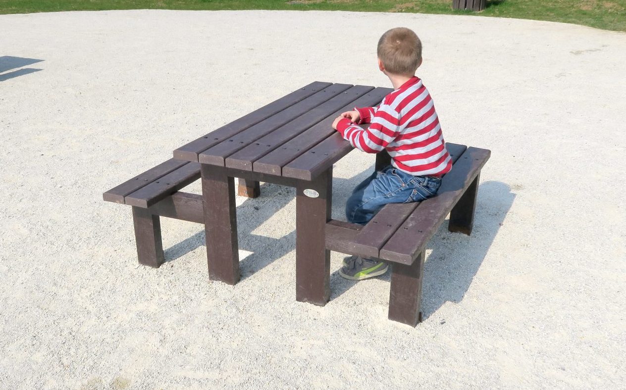 Les tables de pique-nique